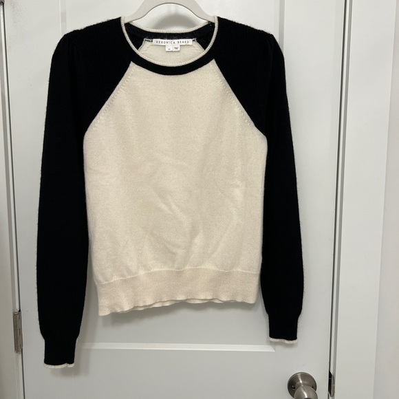 Veronica Beard Alberta cashmere raglan sweater in black and ivory size xs - Picture 6 of 9